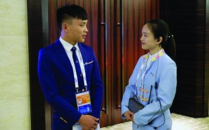 2017數(shù)博會志愿者楊琳：明年我還來