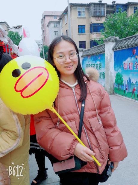 2018數(shù)博會(huì)志愿者新面孔：服務(wù)數(shù)博 今年有我
