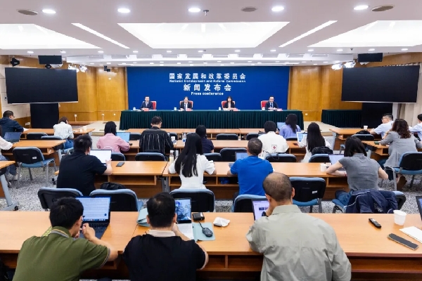 國家數(shù)據(jù)局舉行專題新聞發(fā)布會 介紹《關(guān)于深化智慧城市發(fā)展 推進(jìn)城市全域數(shù)字化轉(zhuǎn)型的指導(dǎo)意見》相關(guān)情況（附文字實錄）